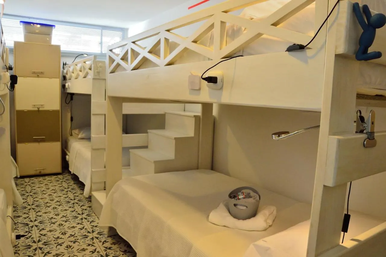 Mad Nomad Hostel Bogota Colombia
