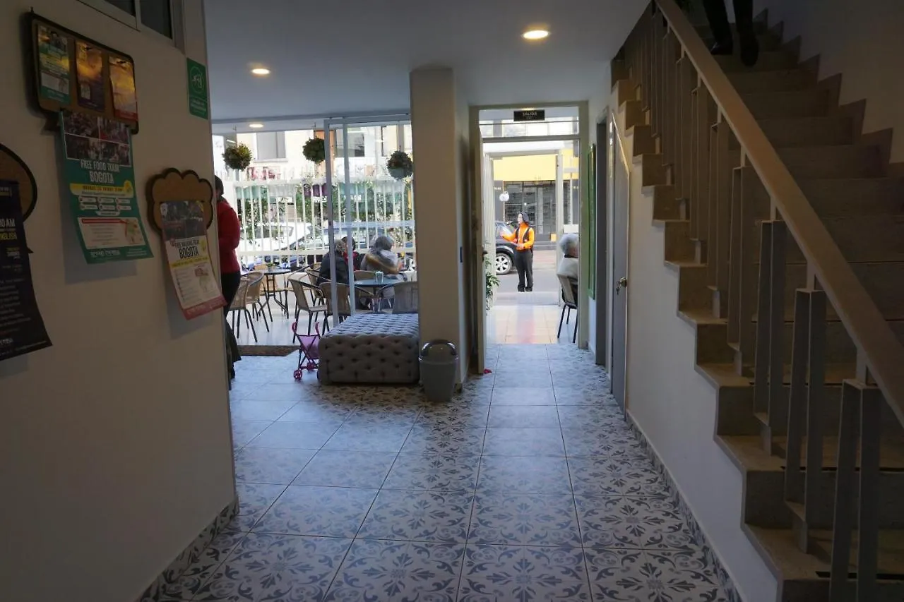 Mad Nomad Hostel Bogota