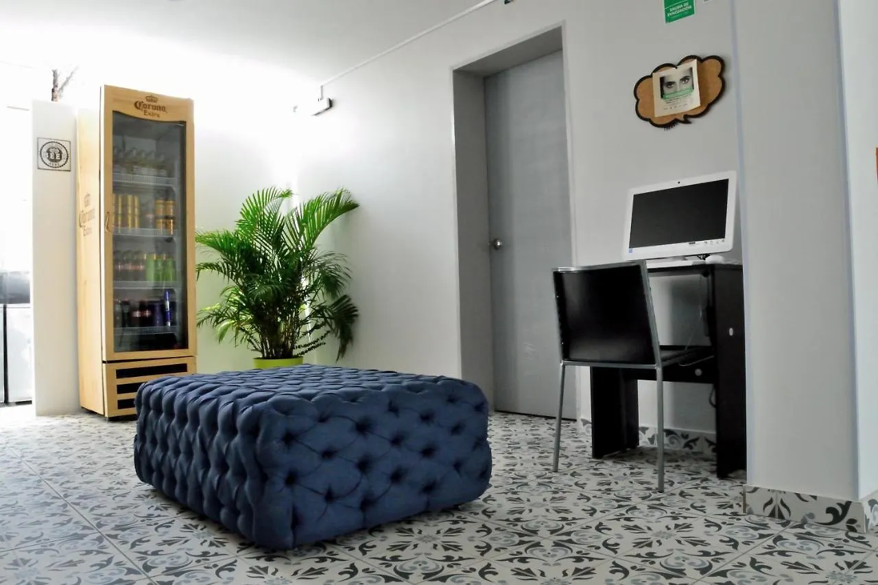 Mad Nomad Hostel Bogota