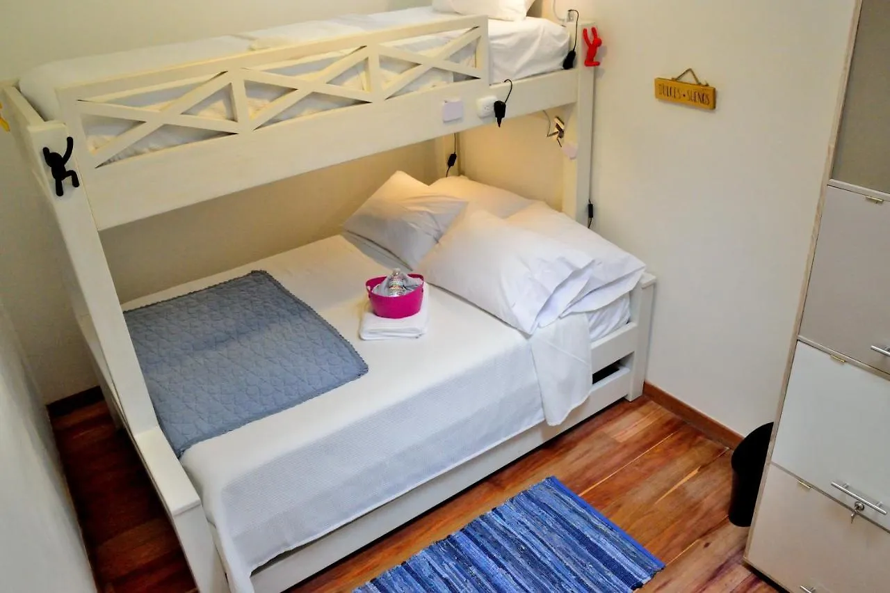 Mad Nomad Hostel Bogota