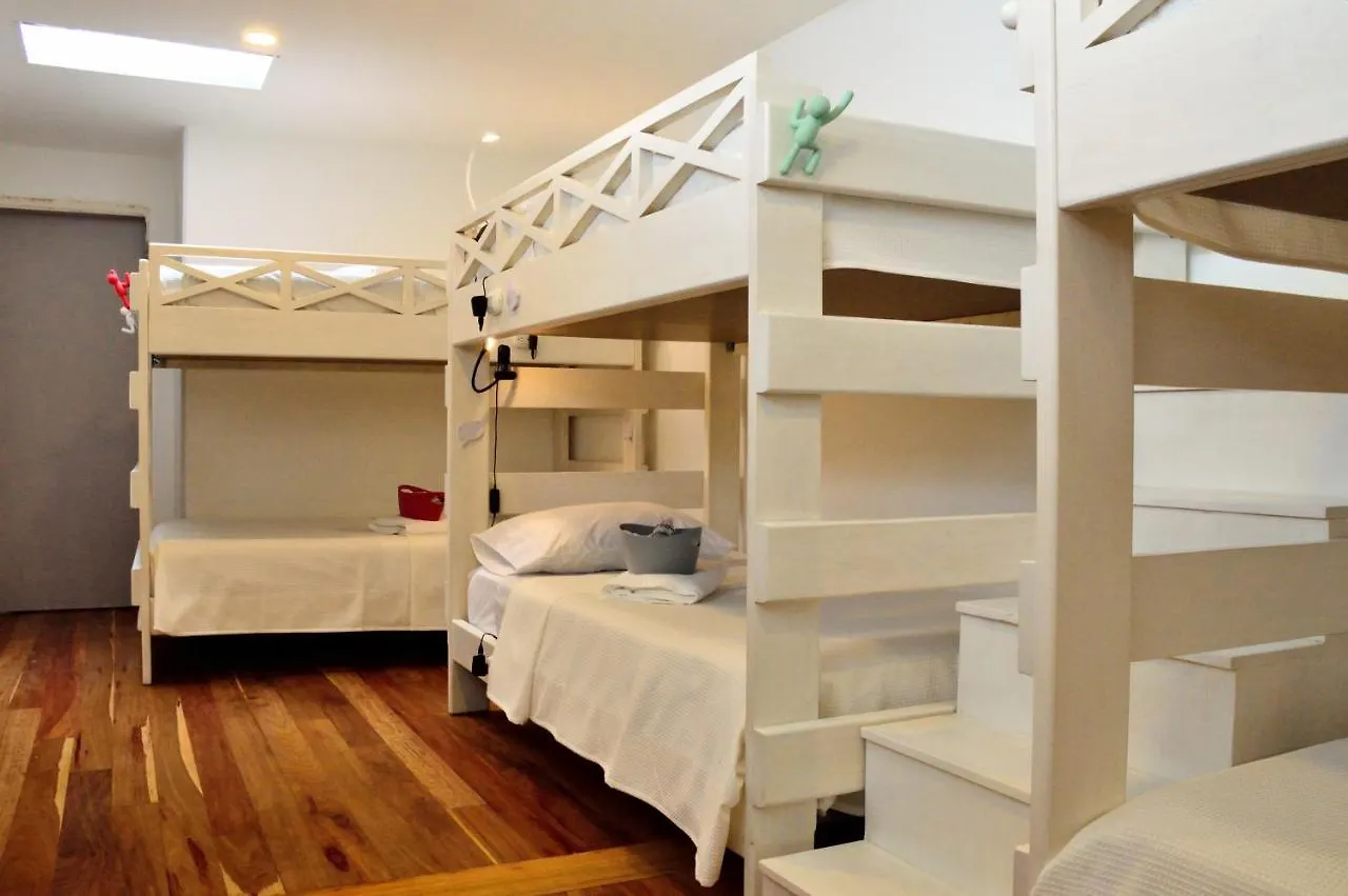 Mad Nomad Hostel Bogota