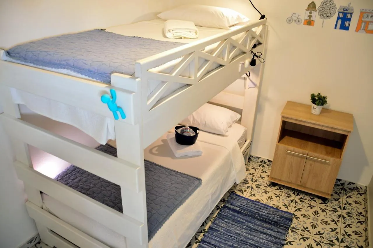 Mad Nomad Hostel Bogota